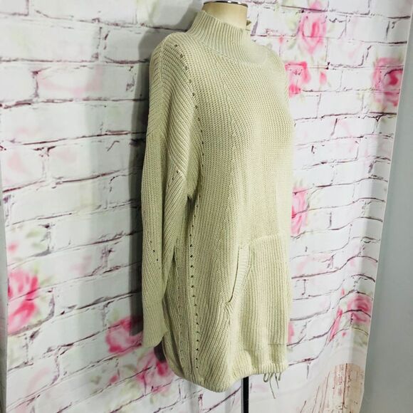 🔥5 for $25 sale🔥 RDI NWT cream mock neck drawstring waist loose fit sweater - Picture 4 of 14